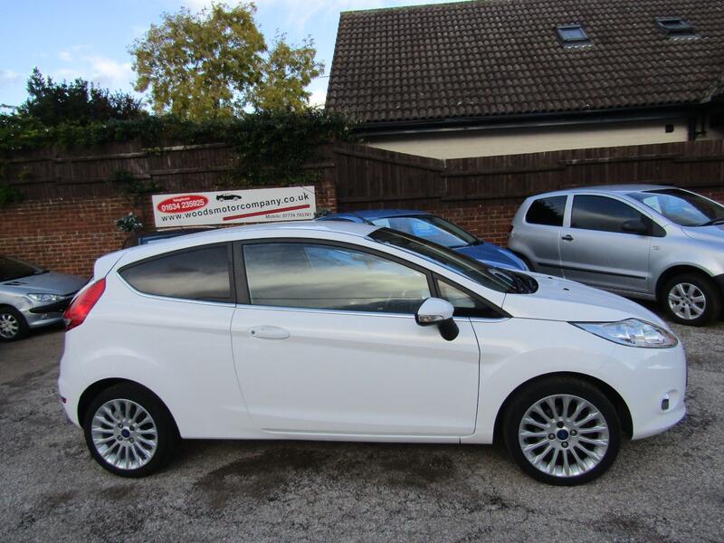 View FORD FIESTA 1.4 Titanium  Only 39,000 miles, One Former Keeper,  FSH,11 Stamps, 7 Ford Stamps