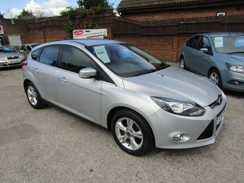 View FORD FOCUS ZETEC  Only 26,000 Miles,  One Former Keeper,