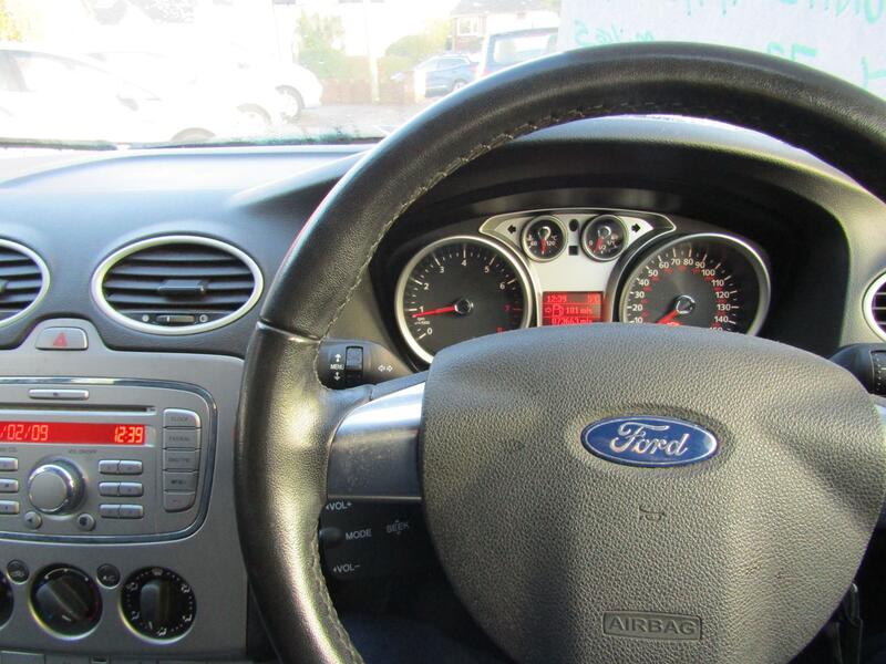 FORD FOCUS