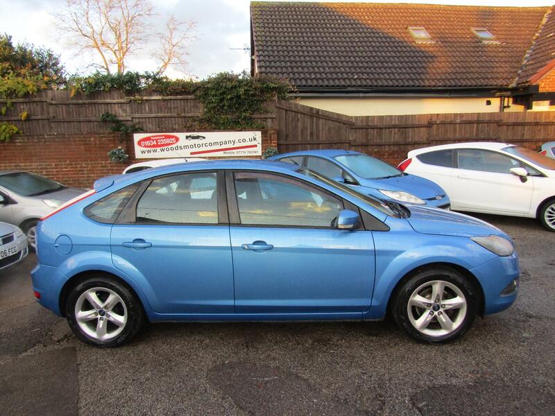 View FORD FOCUS 1.6 Zetec 