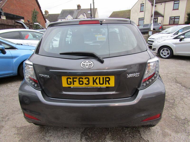 TOYOTA YARIS