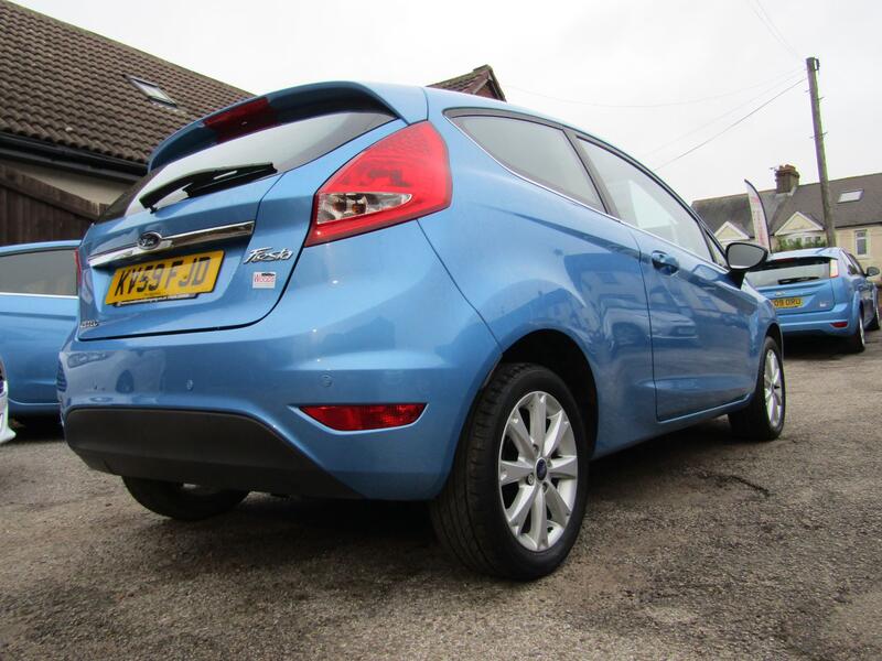 View FORD FIESTA 1.25 Zetec 