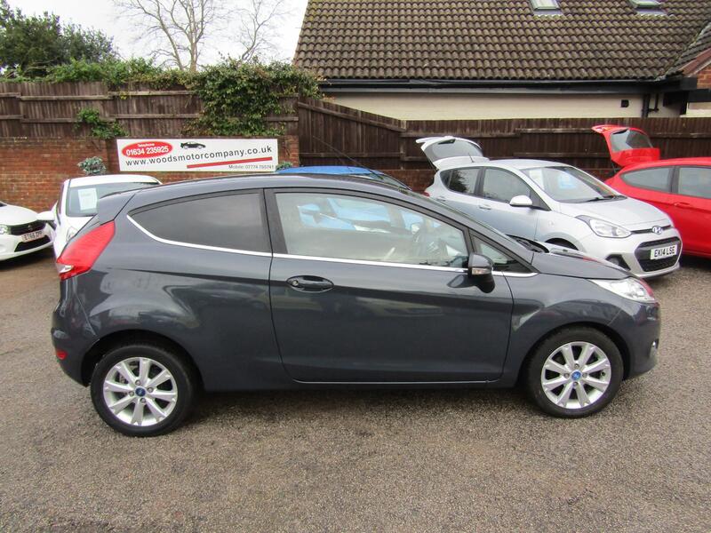 View FORD FIESTA 1.3 Zetec 