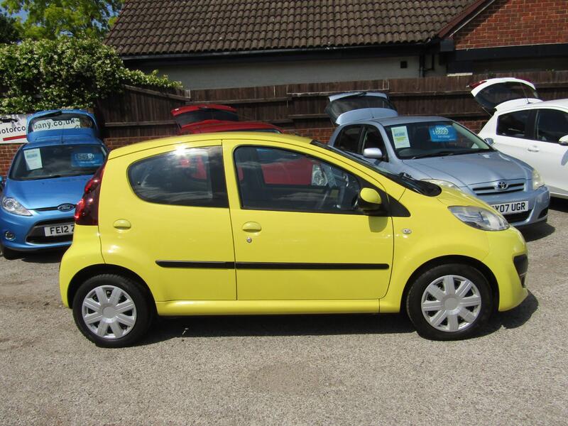 PEUGEOT 107