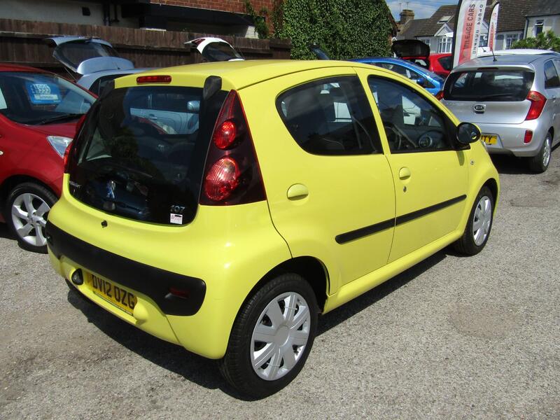 PEUGEOT 107