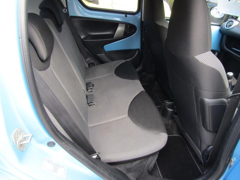 TOYOTA AYGO