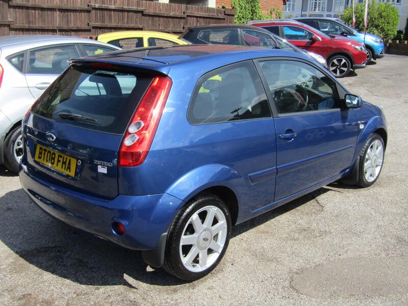 View FORD FIESTA 1.3 Zetec Blue Edition
