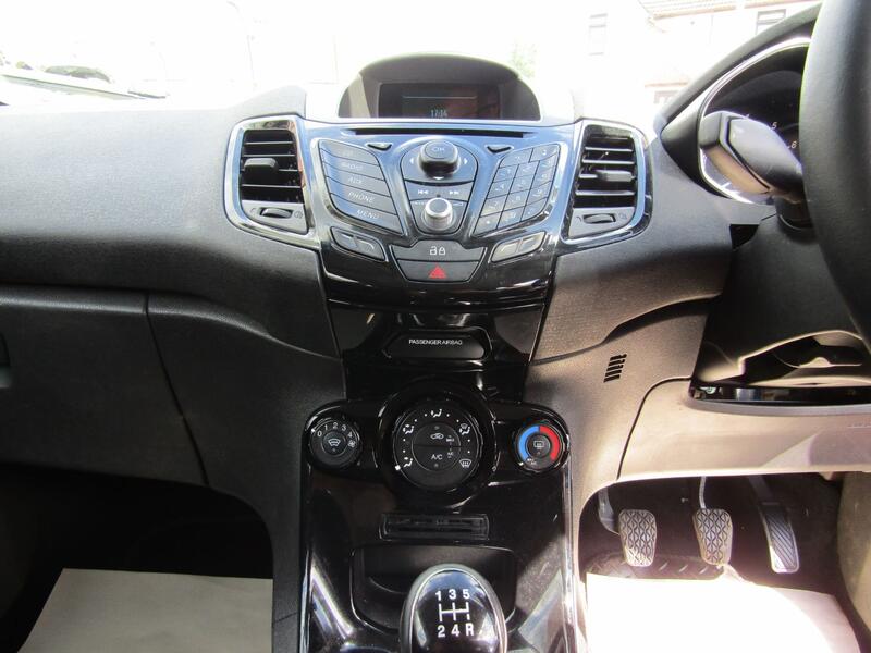 FORD FIESTA