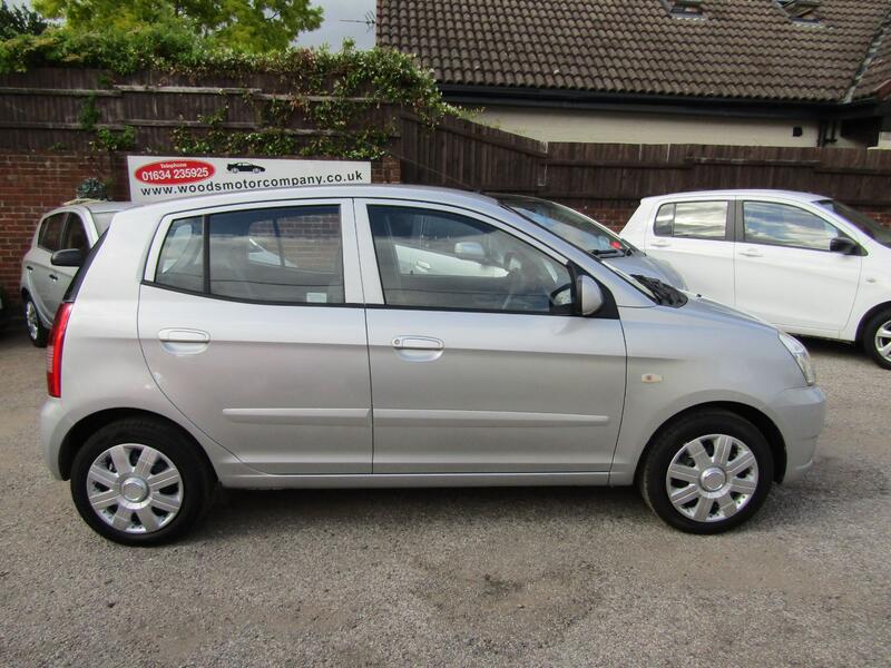 View KIA PICANTO 1.1 LX