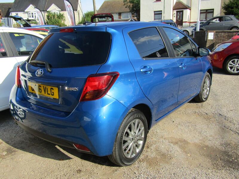 TOYOTA YARIS