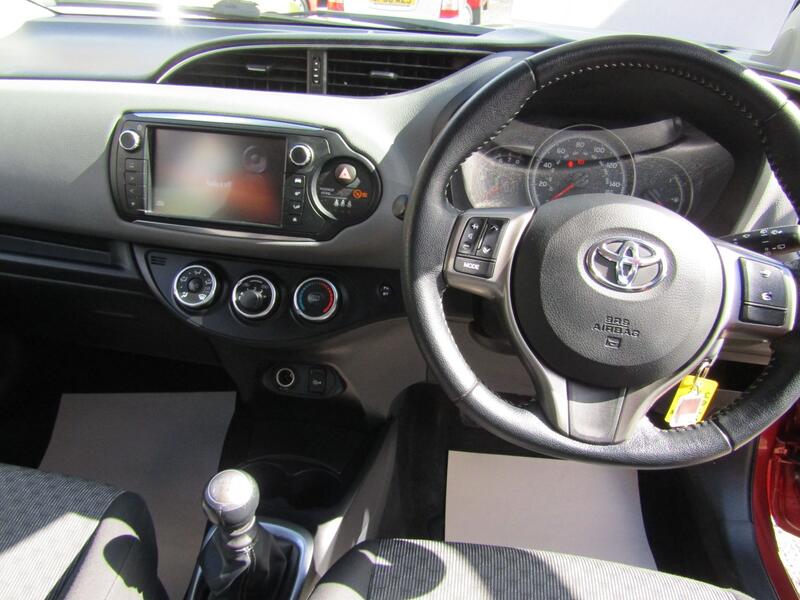 TOYOTA YARIS
