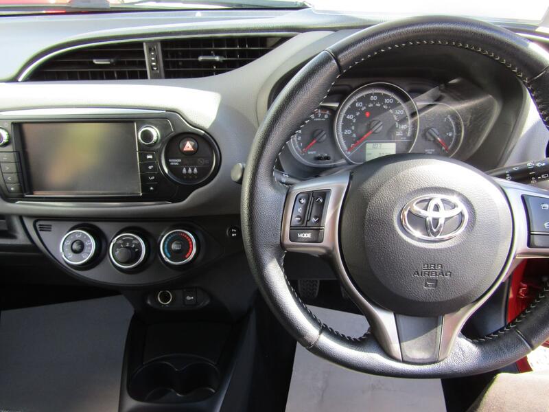 TOYOTA YARIS