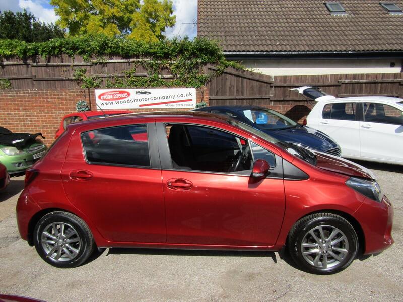 View TOYOTA YARIS 1.3 Dual VVT-i Icon  One Former Keeper