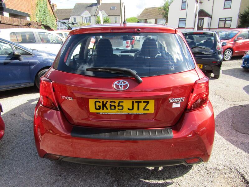 TOYOTA YARIS
