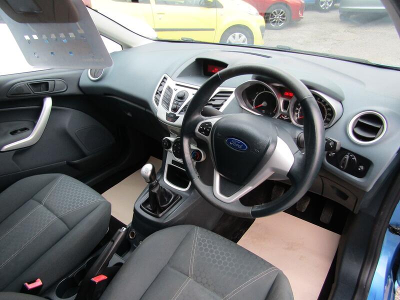 FORD FIESTA