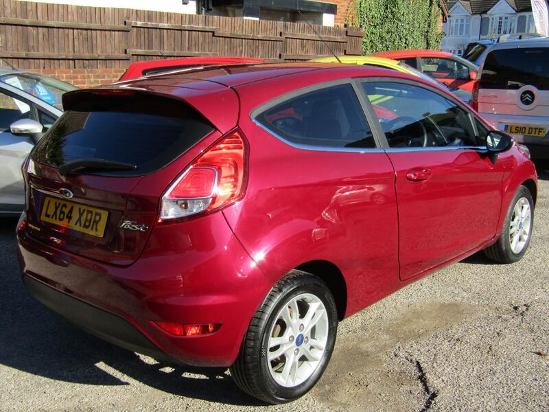 View FORD FIESTA 1.3 Zetec