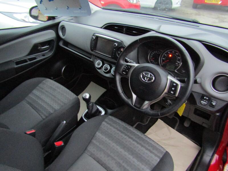 TOYOTA YARIS