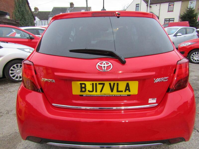 TOYOTA YARIS