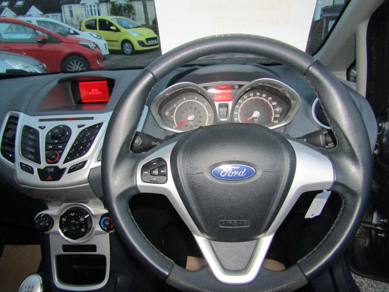 FORD FIESTA