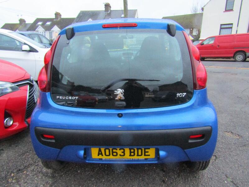 PEUGEOT 107