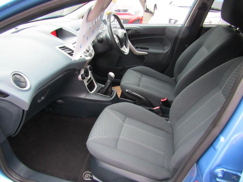 FORD FIESTA