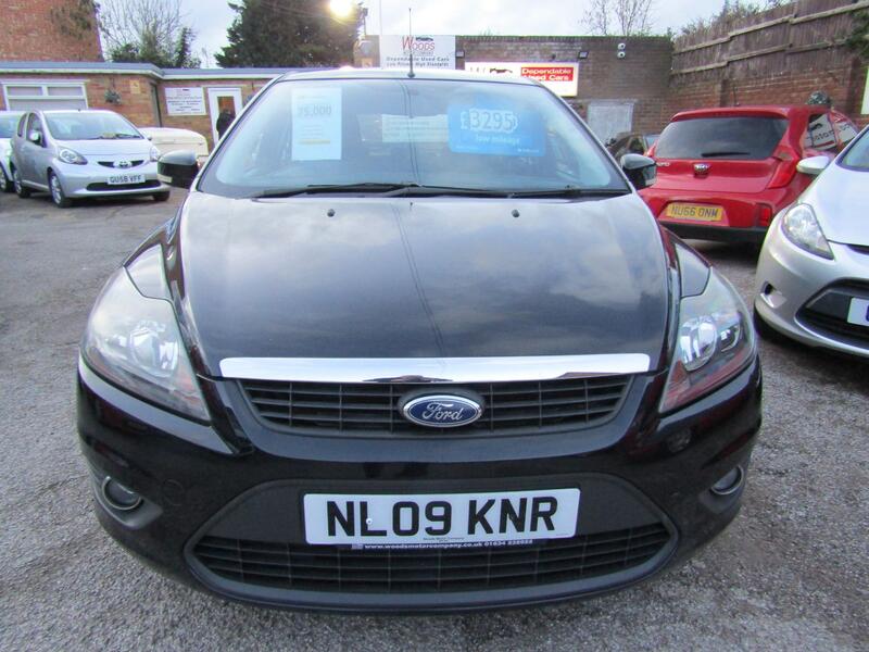View FORD FOCUS 1.6 Zetec   Only 75,000 miles,  Service History, Excellent Condition.