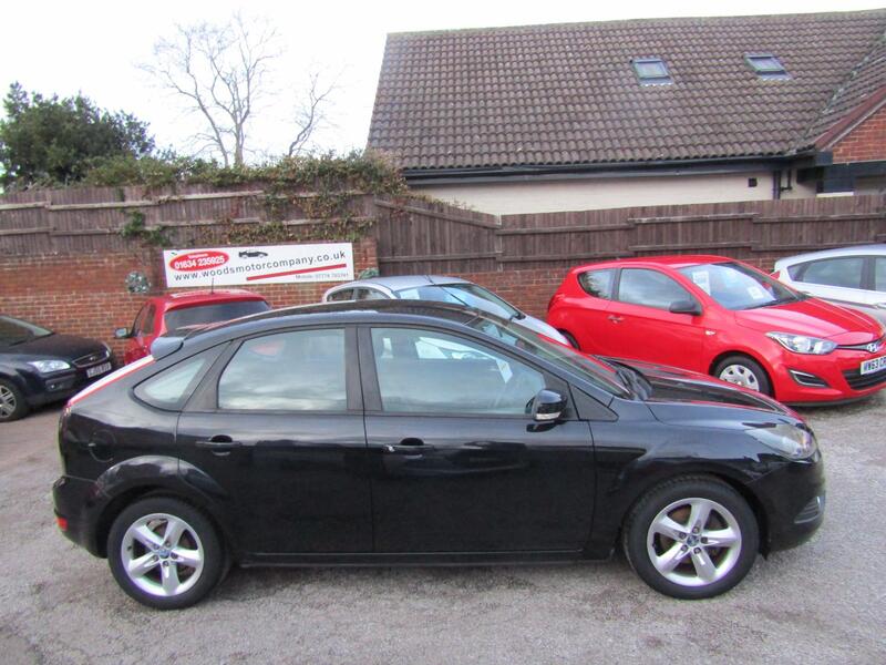 View FORD FOCUS 1.6 Zetec   Only 75,000 miles,  Service History, Excellent Condition.