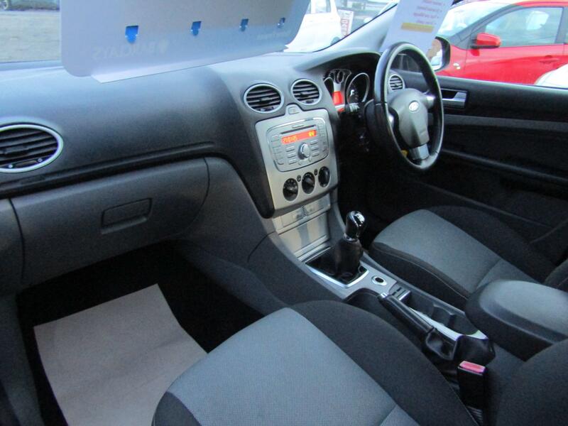 FORD FOCUS