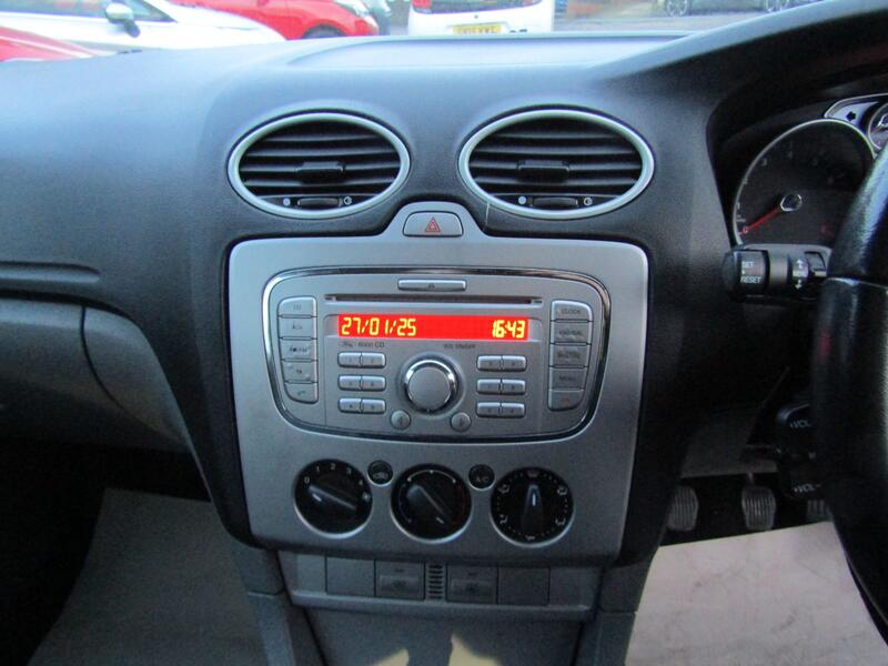 FORD FOCUS