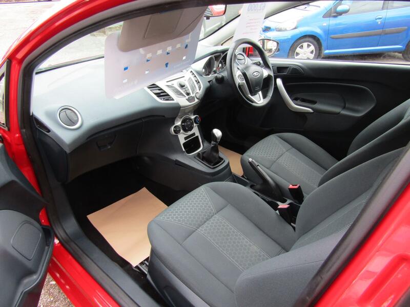 FORD FIESTA