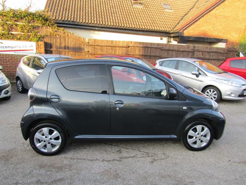 View TOYOTA AYGO 1.0 VVT-i Go   2 Former Keepers, Only 53,000 miles,  Service History,  7 Toyota Main Dealer Services
