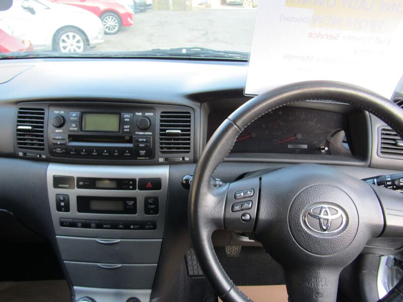 TOYOTA COROLLA