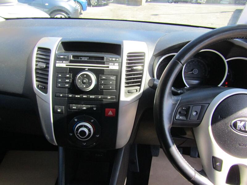 KIA VENGA
