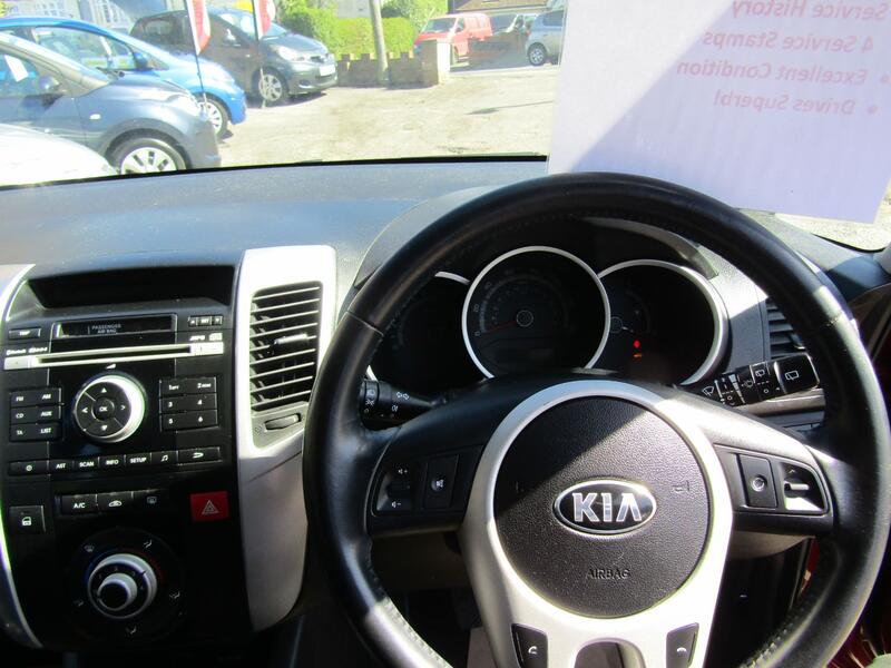 KIA VENGA