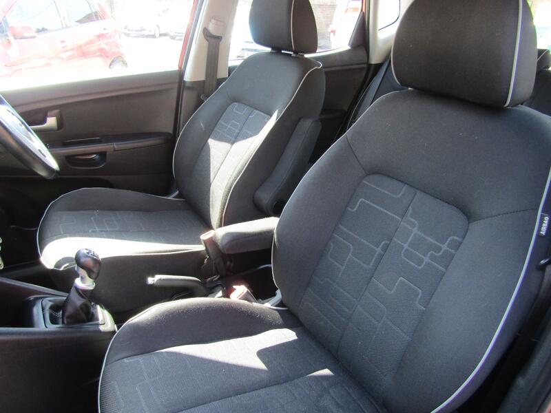 KIA VENGA