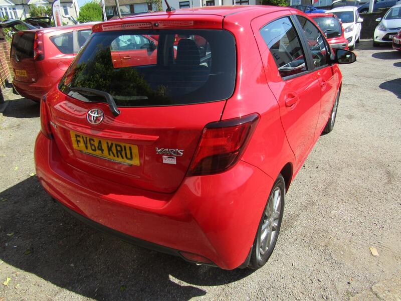 TOYOTA YARIS