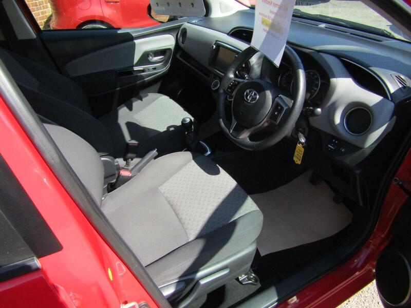 TOYOTA YARIS
