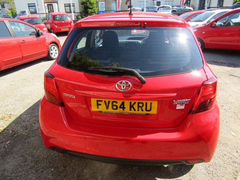 TOYOTA YARIS