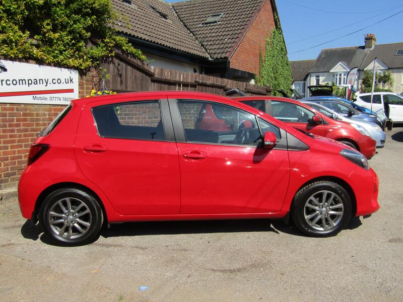 TOYOTA YARIS