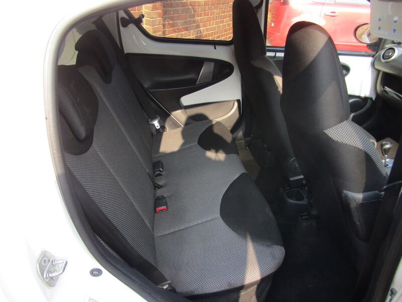 TOYOTA AYGO