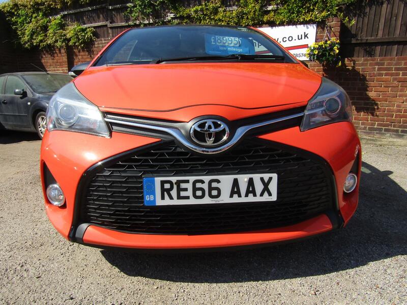 TOYOTA YARIS