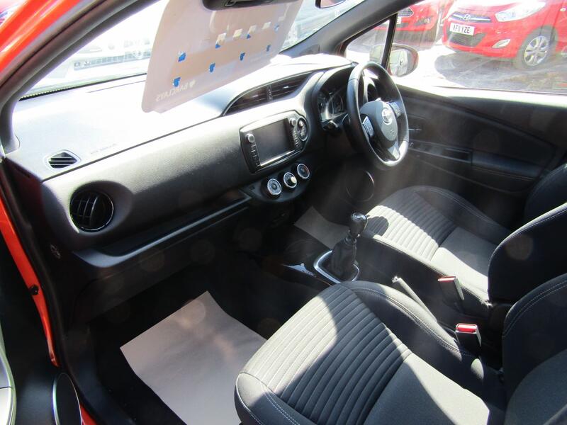 TOYOTA YARIS
