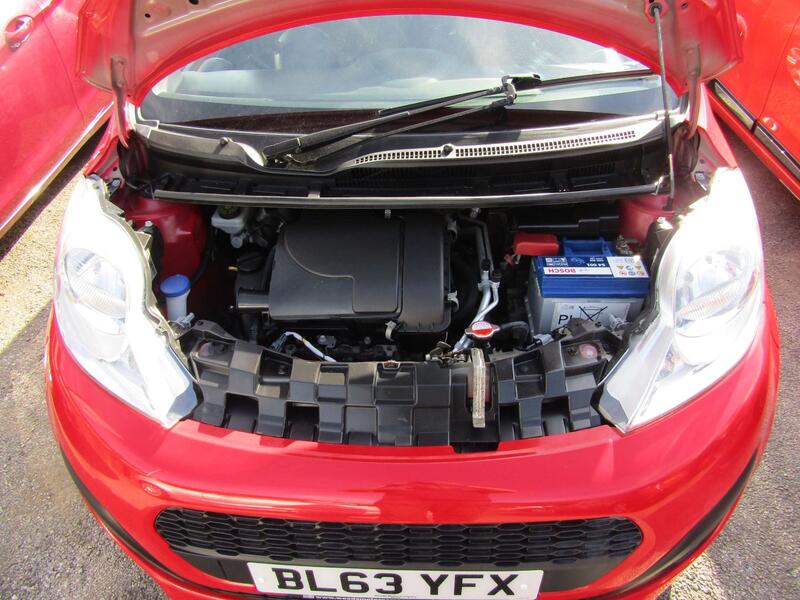 PEUGEOT 107