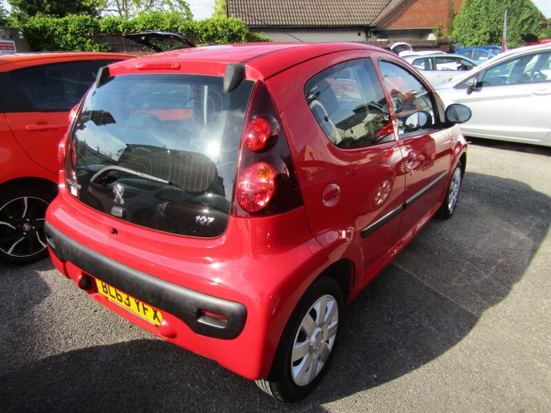 View PEUGEOT 107 1.0 12V Active