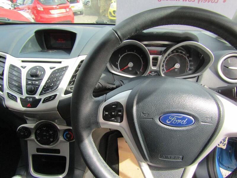 FORD FIESTA