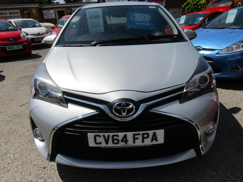 TOYOTA YARIS