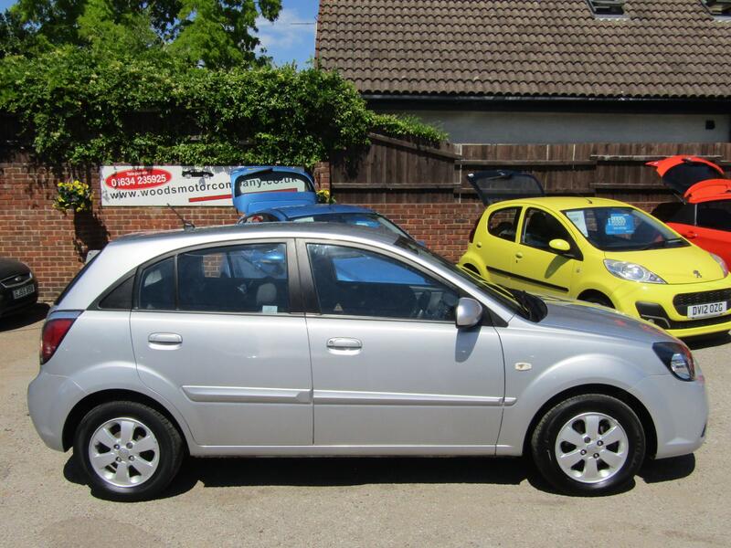 View KIA RIO 1.4 Strike  One Former Keeper, Only 71,000 miles, 8 Services,inc 4  Main Dealer Stamps