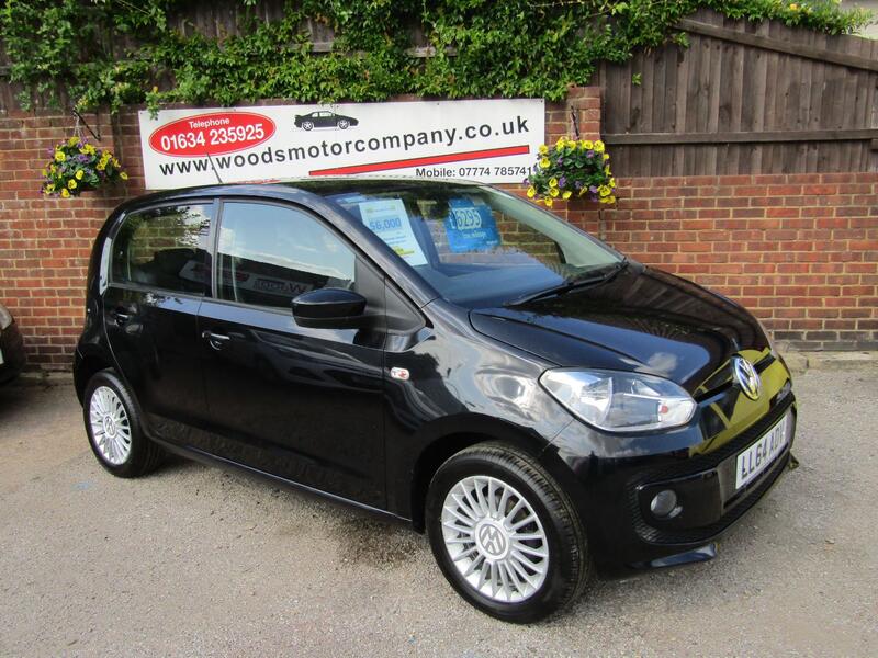 VOLKSWAGEN UP