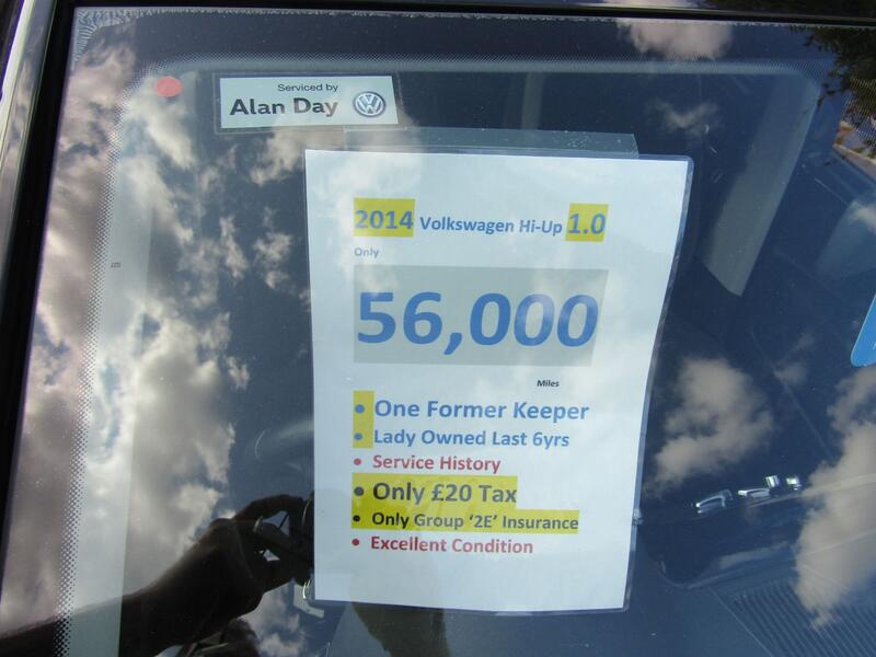 VOLKSWAGEN UP