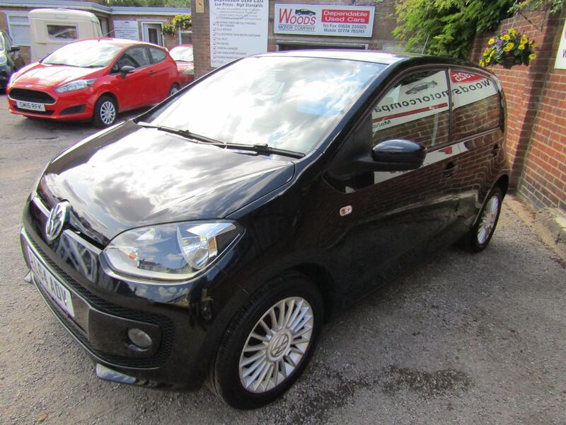 VOLKSWAGEN UP
